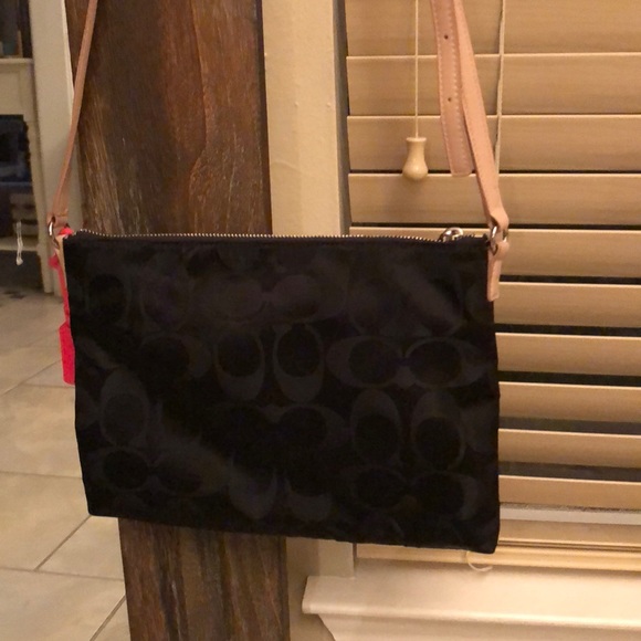 Coach purse NWT - Picture 3 of 4